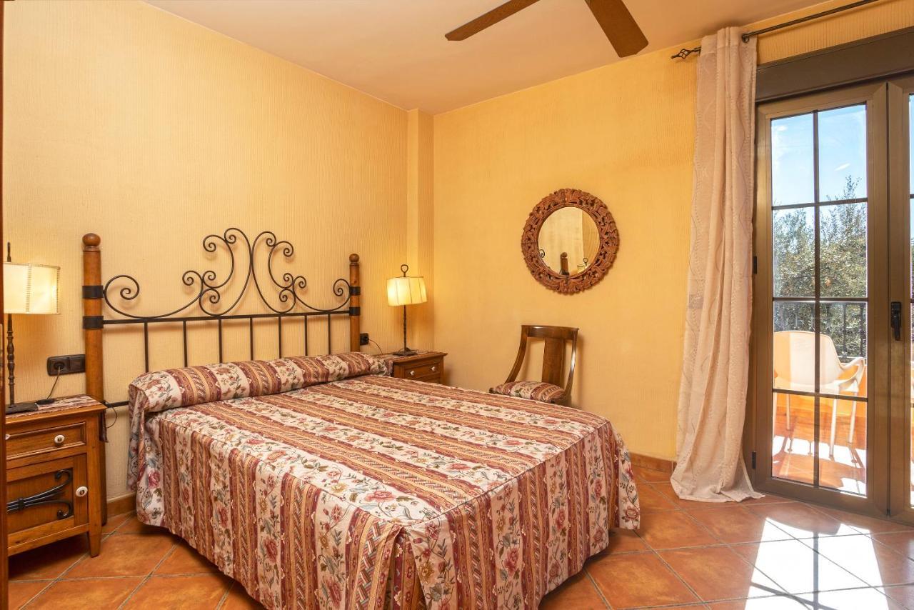 Casa Flores con Piscina interior climatizada Alcaucín Esterno foto
