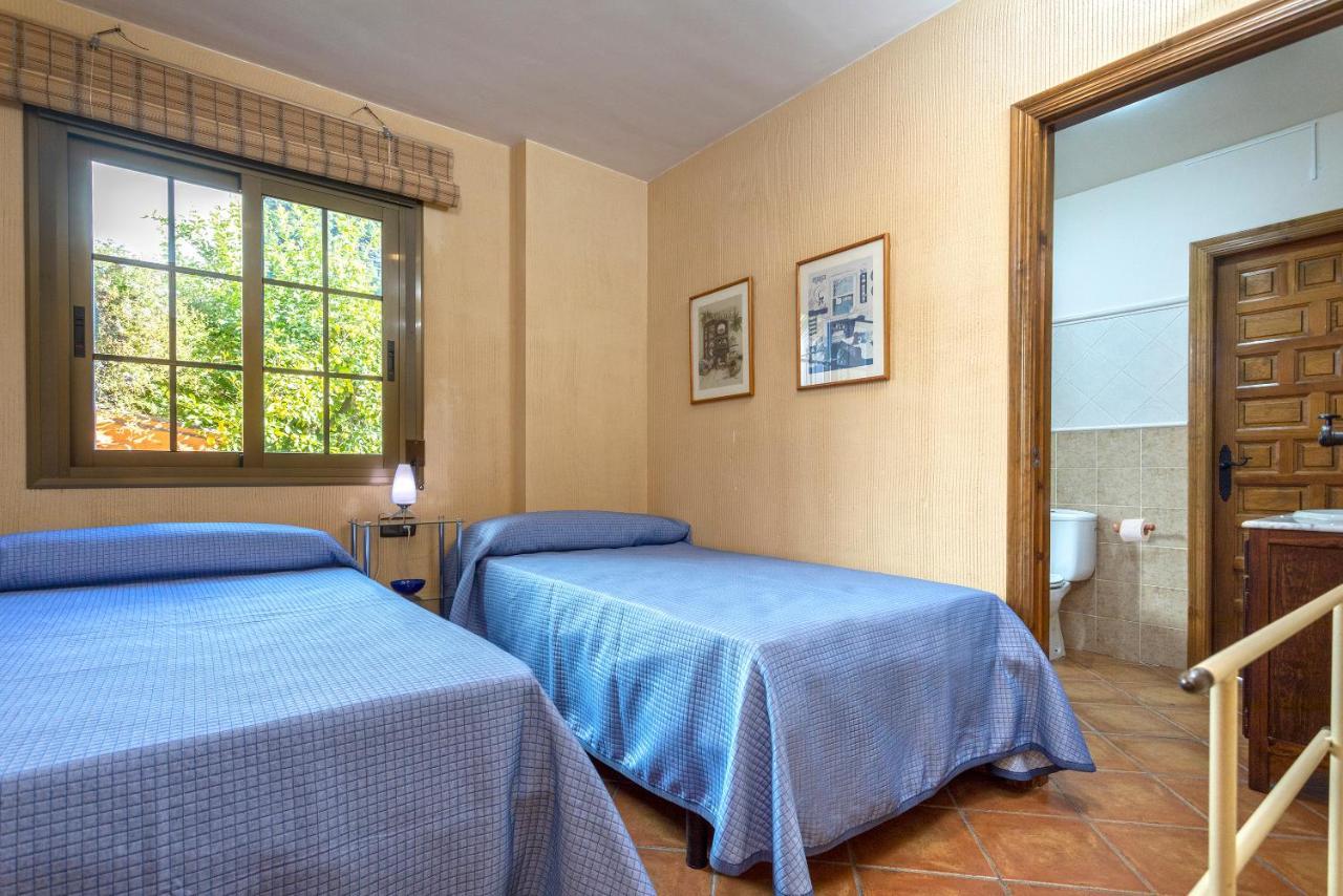 Casa Flores con Piscina interior climatizada Alcaucín Esterno foto