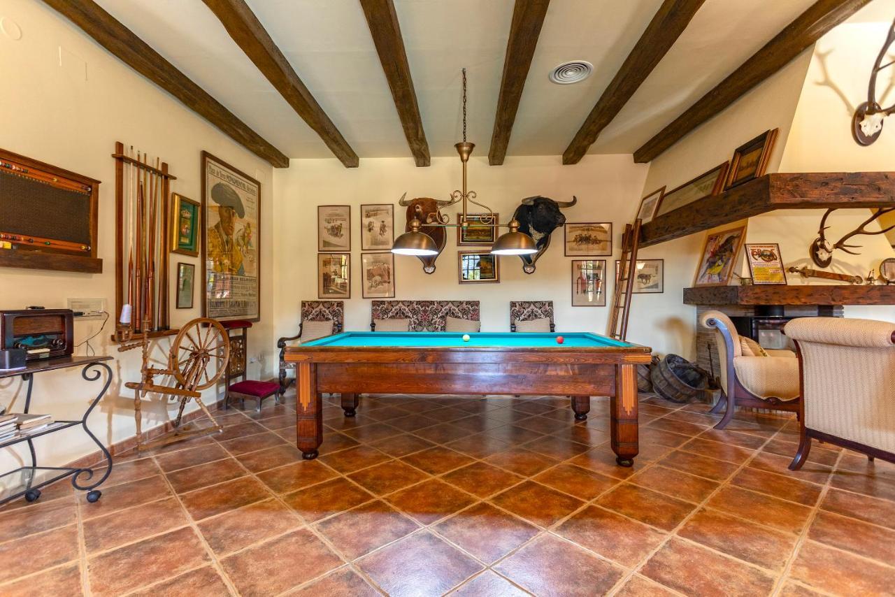 Casa Flores con Piscina interior climatizada Alcaucín Esterno foto
