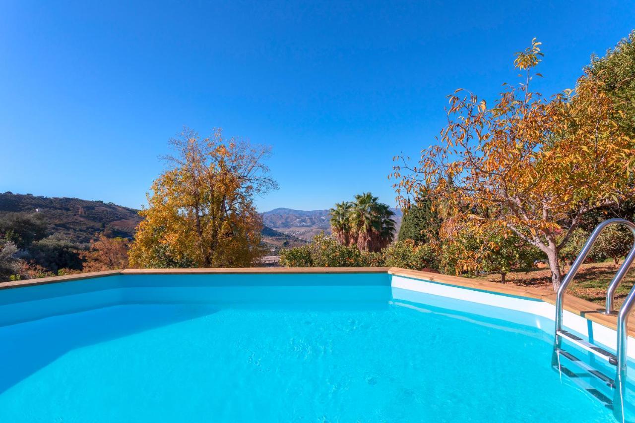 Casa Flores con Piscina interior climatizada Alcaucín Esterno foto